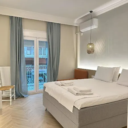 Apartment In The Center Of Agia Sophia Thessaloniki